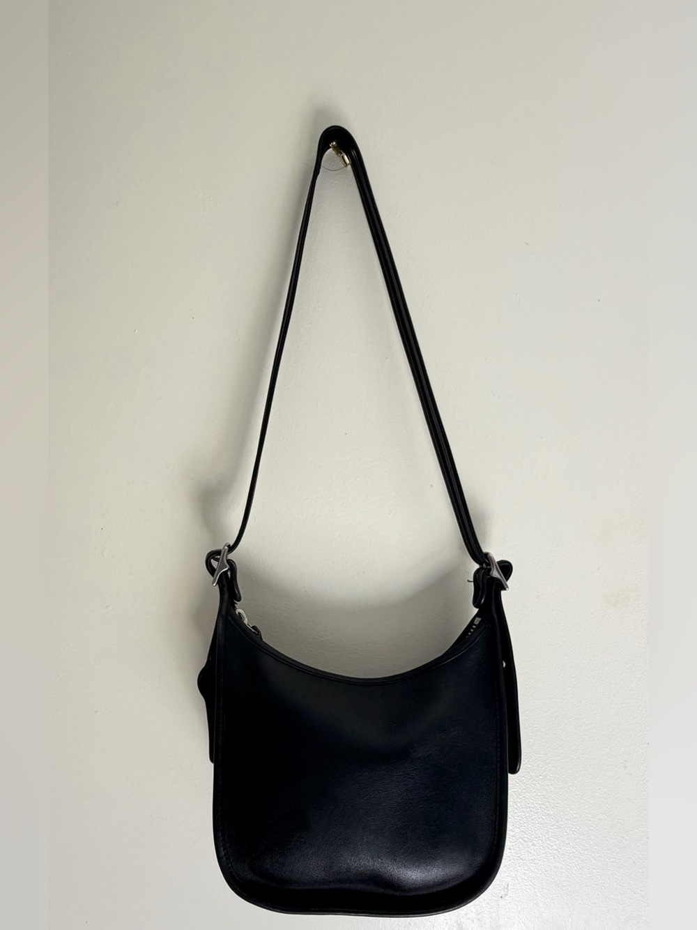 Vintage Coach Black Leather Janice Legacy Crossbody Bag Hobo 9950 Nickel HW - Picture 3 of 16